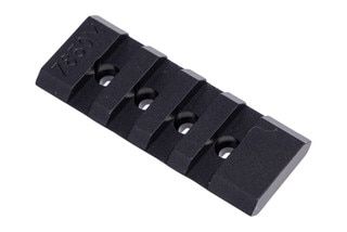 Warne 0 Degree Accessory Rail for Skyline Mounts is made from durable aluminum.